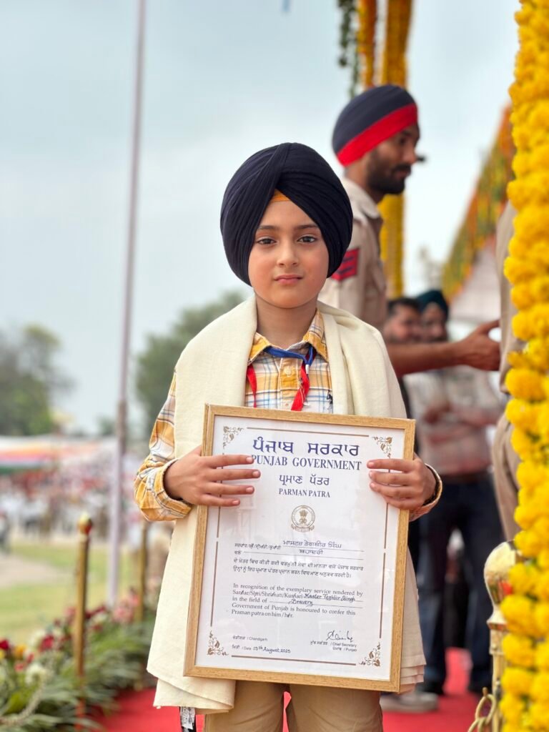 ਤੇਗਬੀਰ ਸਿੰਘ ਨੂੰ ਪਰਬਤਰੋਹਣ ਦੇ ਖੇਤਰ ਵਿੱਚ ਮੱਲਾਂ ਮਾਰਨ ਤੇ ਮਿਲਿਆ ਸਟੇਟ ਅਵਾਰਡ 1000447502