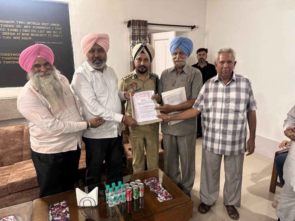 ਪੈਨਸ਼ਰਾਂ ਨੂੰ ਹੋਵੇਗਾ 2.59 ਫੈਕਟਰ ਲਾਗੂ, ਵਿੱਤ ਮੰਤਰੀ ਸਾਹਿਬ ਵੱਲੋਂ ਦਿੱਤਾ ਗਿਆ ਭਰੋਸਾ - ਸੁਰਤਾਪੁਰੀ 1000447553