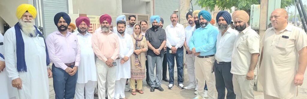 ਵਿਧਾਇਕ ਡਾ. ਚਰਨਜੀਤ ਸਿੰਘ ਵੱਲੋਂ ਇਕ ਕਰੋੜ ਰੁਪਏ ਦੇ ਵਿਕਾਸ ਕਾਰਜਾਂ ਦਾ ਕੀਤਾ ਗਿਆ ਉਦਘਾਟਨ 1000448978
