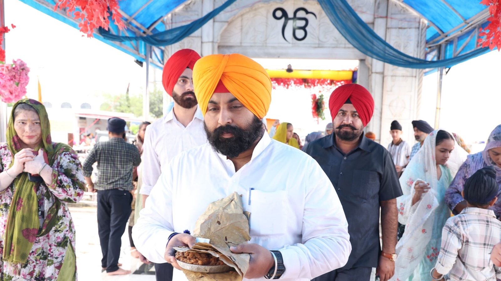 ਚੌਪਈ ਉਚਾਰਨ ਦਿਵਸ ਮੌਕੇ ਮੰਤਰੀ ਹਰਜੋਤ ਬੈਂਸ ਗੁਰ. ਸ੍ਰੀ ਬਿਭੋਰ ਸਾਹਿਬ ਵਿਖੇ ਹੋਏ ਨਤਮਸਤਕ 1000449122