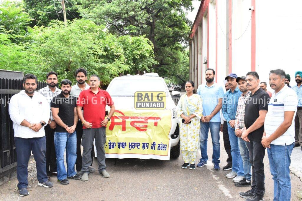 ਜ਼ਿਲ੍ਹਾ ਕਾਨੂੰਨੀ ਸੇਵਾਵਾਂ ਅਥਾਰਟੀ ਰੂਪਨਗਰ ਵੱਲੋਂ ਹੜ੍ਹ ਪ੍ਰਭਾਵਿਤ ਇਲਾਕਿਆਂ 'ਚ ਰਾਹਤ ਸਮੱਗਰੀ ਦੀਆਂ ਗੱਡੀਆਂ ਕੀਤੀਆਂ ਰਵਾਨਾ 1000449907