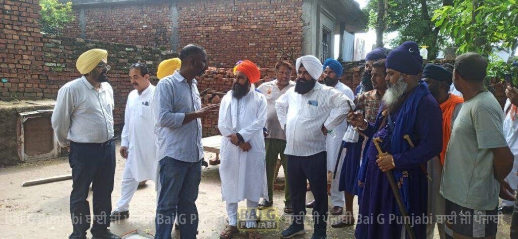 ਚੇਅਰਮੈਨ ਜਸਵੀਰ ਸਿੰਘ ਗੜ੍ਹੀ ਨੇ ਡੇਰਾ ਬਾਬਾ ਨਾਨਕ ਦੇ ਹੜ੍ਹ ਪ੍ਰਭਾਵਿਤ ਪਿੰਡਾਂ ਦਾ ਕੀਤਾ ਦੌਰਾ 1000450104