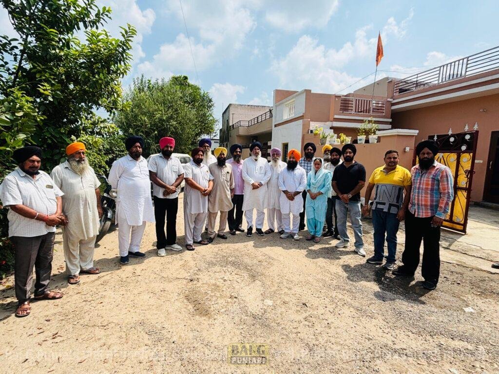 ਡਾਕਟਰ ਦਲਜੀਤ ਸਿੰਘ ਚੀਮਾ ਨੇ ਸਤਲੁਜ ਦਰਿਆ ਨਾਲ ਲਗਦੇ ਪਿੰਡਾਂ ਦਾ ਕੀਤਾ ਦੌਰਾ 1000450228