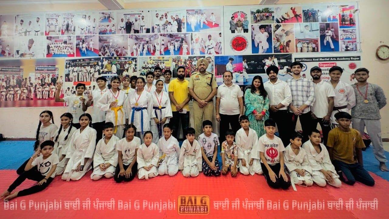 ਸਕੂਲ ਖੇਡਾਂ ਦੌਰਾਨ ਅਤੁਲ ਫਿਟਨੈਸ ਐਂਡ ਮਾਰਸਲ ਆਰਟ ਅਕੈਡਮੀ ਦੇ ਬੱਚਿਆਂ ਨੇ ਕਈ ਮੈਡਲ ਜਿੱਤੇ 1000450402