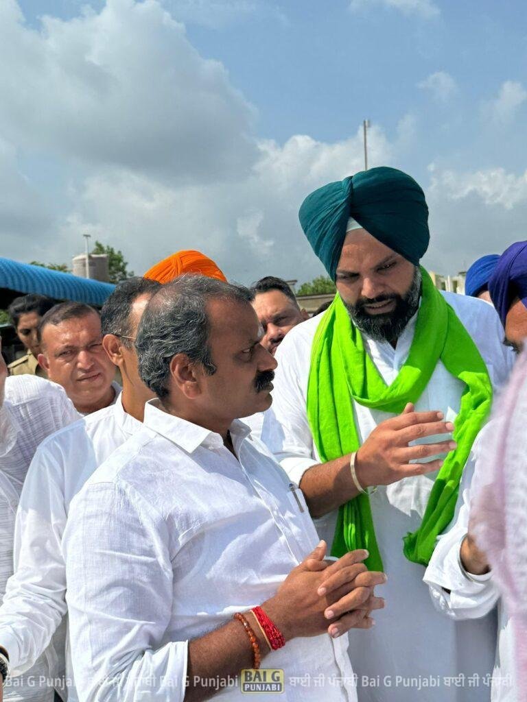 Union Minister of State Dr. L. Murugan Visits Flood-Affected Areas of Rupnagar District, Warmly Welcomed by BJP District President Ajayvir Singh Lalpura 1000450633
