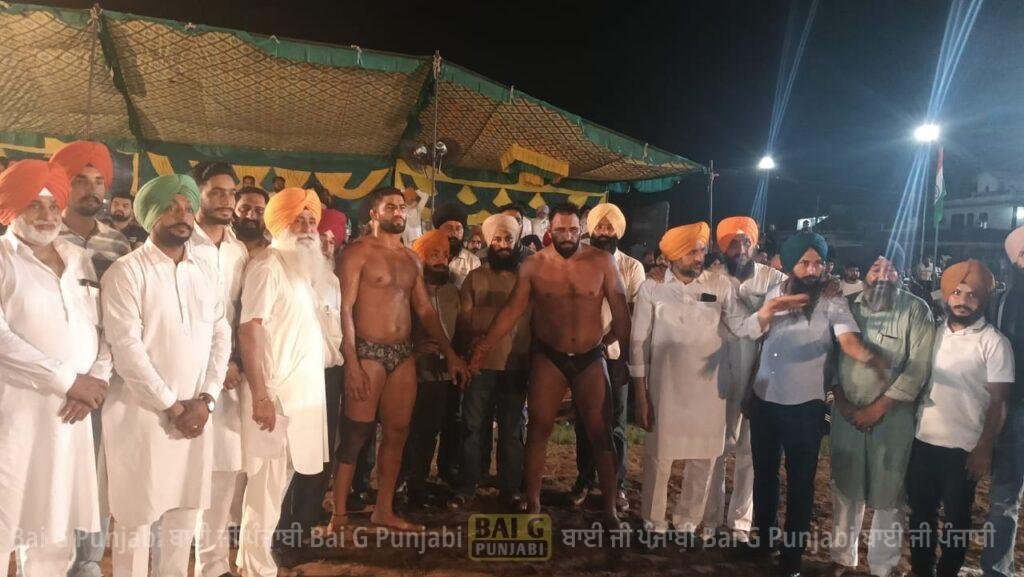 ਖਿਜ਼ਰਾਬਾਦ ਦੀ ਛਿੰਝ ਦੀ ਝੰਡੀ ਦੀ ਇੱਕ ਕੁਸ਼ਤੀ ਜੋਂਟੀ ਗੁੱਜਰ ਦਿੱਲੀ ਅਤੇ ਦੂਜੀ ਦਿਨੇਸ਼ ਗੂਲੀਆ ਝੱਜਰ ਨੇ ਜਿੱਤੀ 1000450757