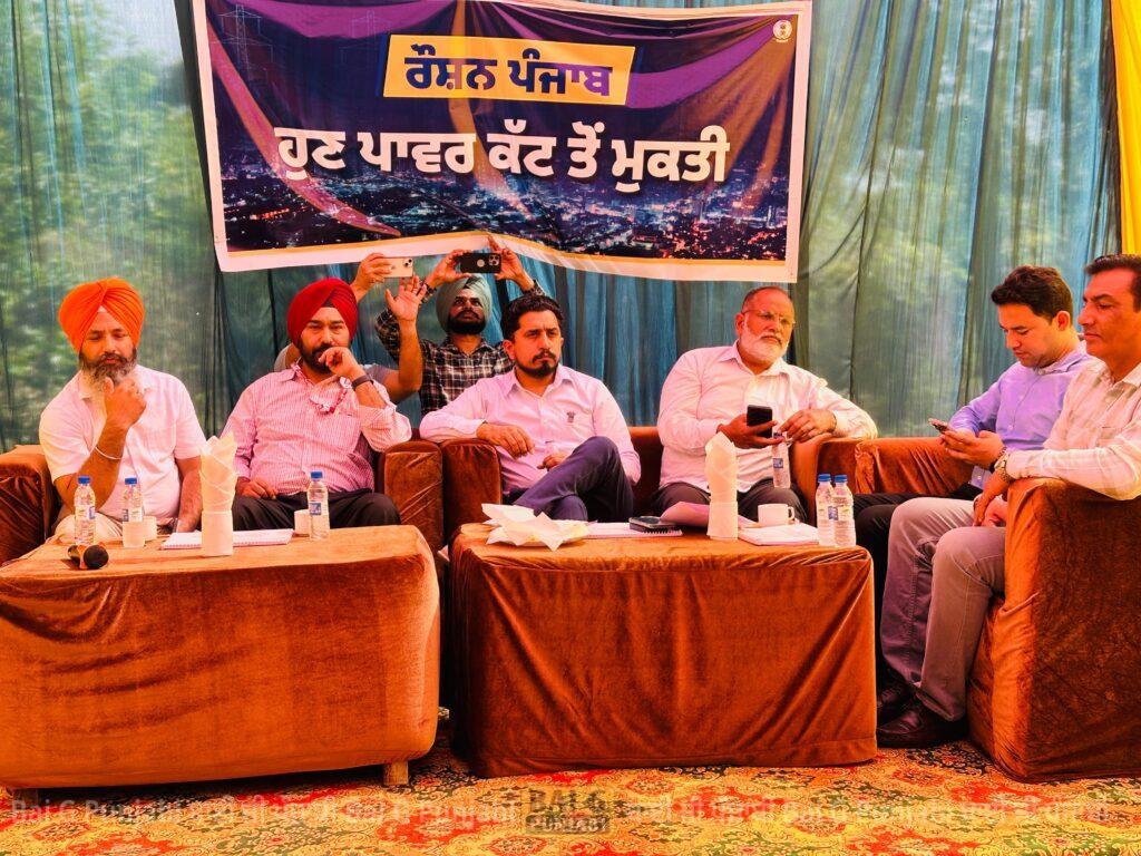 ਬਿਜਲੀ ਖੇਤਰ ਵਿੱਚ ਇਤਿਹਾਸਿਕ ਸੁਧਾਰ ਤਹਿਤ ਰੂਪਨਗਰ ਹਲਕੇ ‘ਚ 165 ਕਰੋੜ ਦੇ ਨਵੇਂ ਕੰਮਾਂ ਦੀ ਵਿਧਾਇਕ ਚੱਢਾ ਨੇ ਕਰਵਾਈ ਸ਼ੁਰੂਆਤ 1000453022