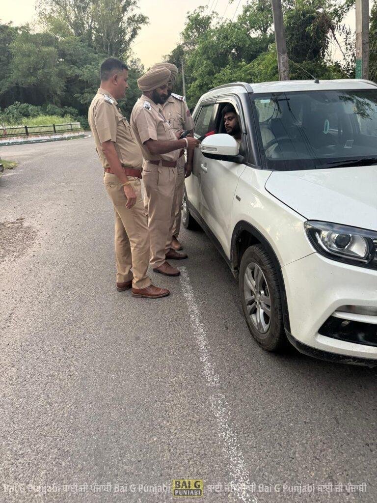 03 ਵਿਅਕਤੀਆਂ ਨੂੰ ਗ੍ਰਿਫਤਾਰ ਕੀਤਾ ਅਤੇ 06 ਗ੍ਰਾਮ ਨਸ਼ੀਲਾ ਪਾਊਡਰ ਬ੍ਰਾਮਦ ਕੀਤਾ 1000453377