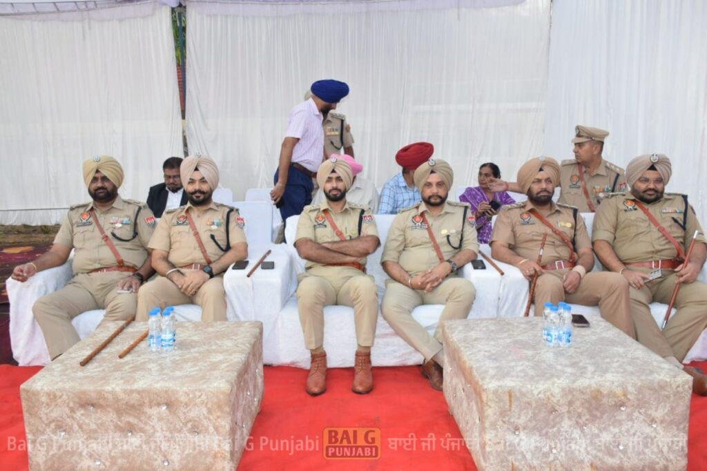 ਡਿਊਟੀ ਦੌਰਾਨ ਸ਼ਹੀਦ ਹੋਏ ਪੁਲਿਸ ਅਧਿਕਾਰੀਆਂ ਤੇ ਮੁਲਾਜ਼ਮਾਂ ਦੀ ਯਾਦ ਵਿੱਚ ਮਨਾਇਆ ਪੁਲਿਸ ਸ਼ਹੀਦੀ ਯਾਦਗਾਰੀ ਦਿਵਸ 1000454284