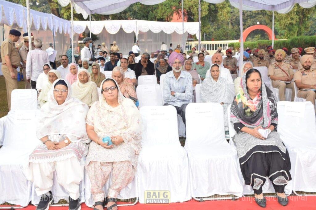 ਡਿਊਟੀ ਦੌਰਾਨ ਸ਼ਹੀਦ ਹੋਏ ਪੁਲਿਸ ਅਧਿਕਾਰੀਆਂ ਤੇ ਮੁਲਾਜ਼ਮਾਂ ਦੀ ਯਾਦ ਵਿੱਚ ਮਨਾਇਆ ਪੁਲਿਸ ਸ਼ਹੀਦੀ ਯਾਦਗਾਰੀ ਦਿਵਸ 1000454288