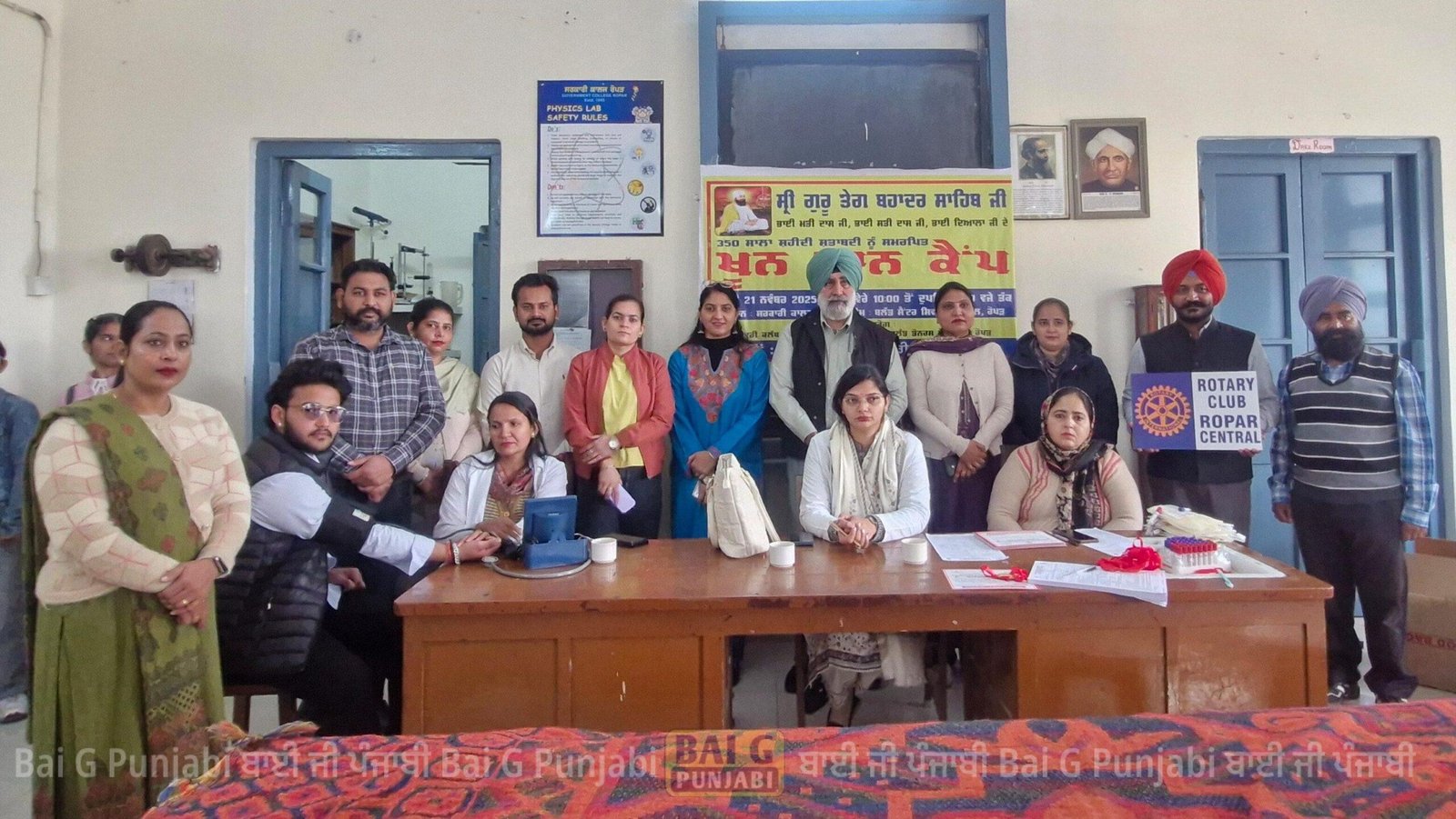 ਸਰਕਾਰੀ ਕਾਲਜ ਰੋਪੜ ਵਿੱਚ ਖੂਨਦਾਨ ਕੈਂਪ ਲਗਾਇਆ ,29 ਯੂਨਿਟ ਖੂਨ ਇਕੱਠਾ ਹੋਏ 1000457091