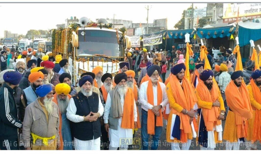 ਸੀਸ ਮਾਰਗ ਨਗਰ ਕੀਰਤਨ ਦਾ ਗੁਰ ਭੱਠਾ ਸਾਹਿਬ ਵਿਖੇ ਭਰਵਾਂ ਸਵਾਗਤ 1000457645