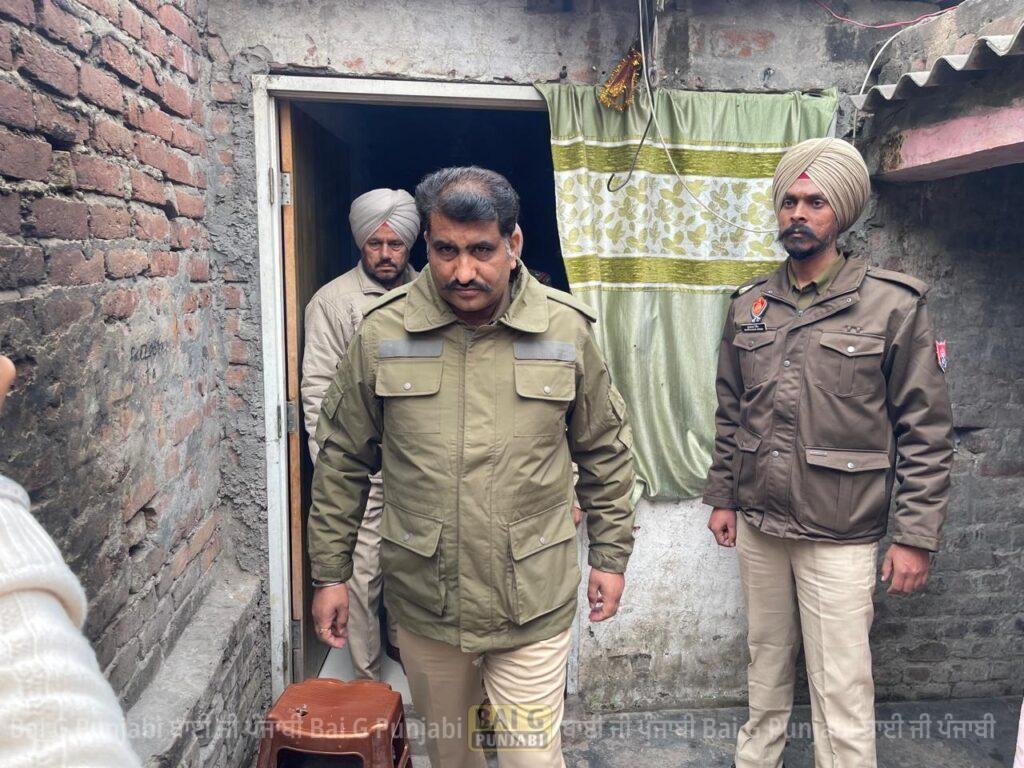 ਪੁਲਿਸ ਨੇ 7 ਵਿਅਕਤੀ ਗ੍ਰਿਫ਼ਤਾਰ ਕੀਤੇ ਅਤੇ ਨਸ਼ੀਲਾ ਪਦਾਰਥ ਬਰਾਮਦ ਕੀਤਾ 1002232602