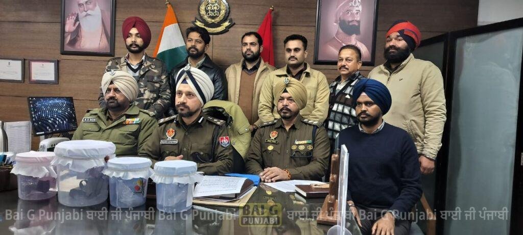 ਰੂਪਨਗਰ ਪੁਲਿਸ ਨੇ ਟਾਰਗੇਟ ਕਿਲਿੰਗ ਤੇ ਲੁੱਟ ਦੀ ਵੱਡੀ ਸਾਜ਼ਿਸ਼ ਨੂੰ ਨਾਕਾਮ ਕਰਦਿਆਂ 05 ਦੋਸ਼ੀਆਂ ਨੂੰ ਗ੍ਰਿਫ਼ਤਾਰ ਕੀਤਾ 1000459698
