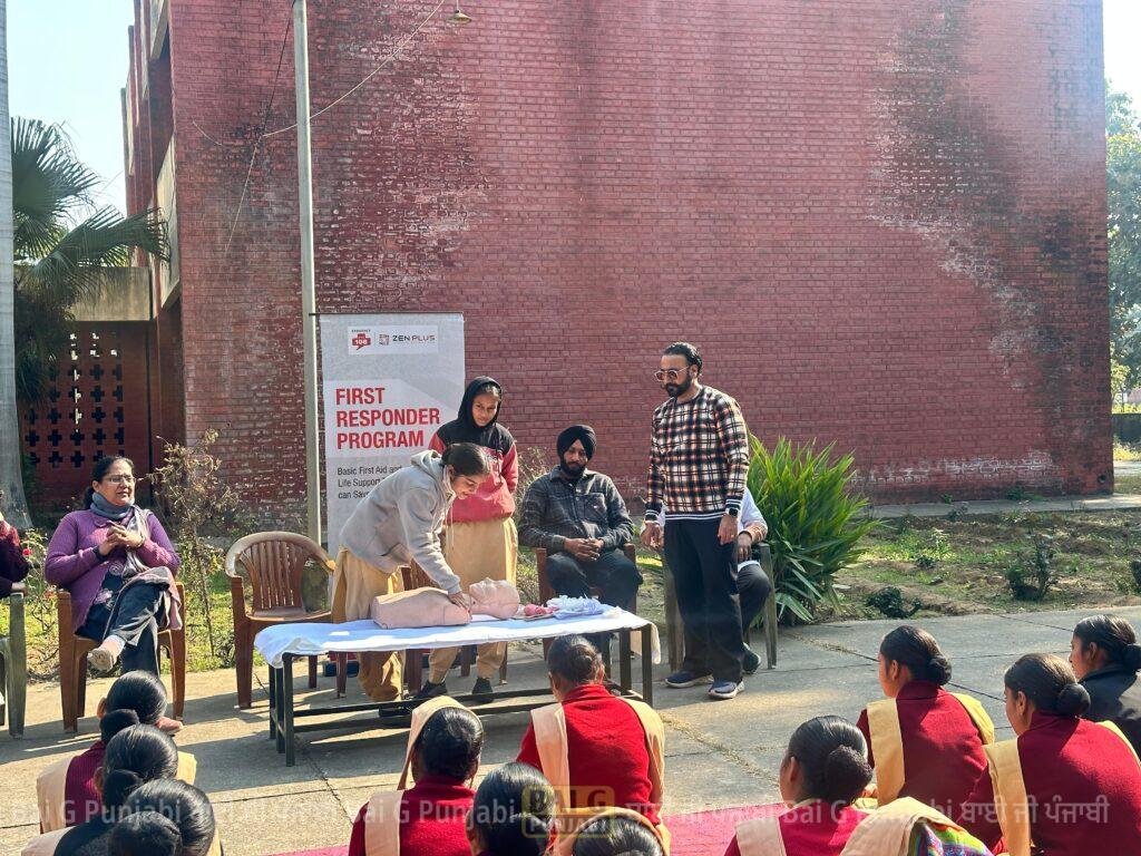 ਜ਼ਿਲ੍ਹਾ ਰੂਪਨਗਰ ਦੇ ਨੰਗਲ ਸਥਿਤ ਮਲਟੀ ਪਰਪਜ਼ ਹੈਲਥ ਵਰਕਰ ਟ੍ਰੇਨਿੰਗ ਸਕੂਲ ਵਿਖੇ ਫਸਟ ਰਿਸਪਾਂਡਰ ਪ੍ਰੋਗਰਾਮ ਸਫਲਤਾ ਪੂਰਵਕ ਕੀਤਾ ਗਿਆ ਆਯੋਜਿਤ 1002365021