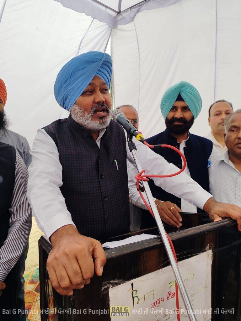 ਵਿੱਤ ਮੰਤਰੀ ਹਰਪਾਲ ਚੀਮਾ ਨੇ ਸਾਹਿਬ ਕਾਂਸ਼ੀ ਰਾਮ ਦੇ 92ਵੇਂ ਜਨਮ ਦਿਵਸ ਮੌਕੇ ਪਿੰਡ ਖੁਆਸਪੁਰਾ ਵਿਖੇ ਸ਼ਰਧਾਂਜਲੀ ਅਰਪਿਤ ਕੀਤੀ 1000464554