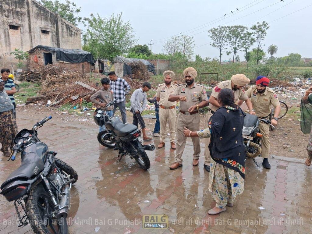 ਸ਼ਾਮਪੁਰਾ ਵਿਖੇ ਡੀਆਈਜੀ ਡਾ. ਨਾਨਕ ਸਿੰਘ ਨੇ ਕੀਤੀ ਅਗਵਾਈ 04 ਮੁਕੱਦਮੇ ਦਰਜ ਕਰਕੇ ਗ੍ਰਿਫਤਾਰ ਕੀਤੇ 04 ਵਿਅਕਤੀਆਂ 'ਚੋਂ 03 ਨੂੰ ਨਸ਼ਾ ਛੁਡਾਓ ਕੇਂਦਰਾਂ 'ਚ ਕਰਵਾਇਆ ਦਾਖਲ 1000464847