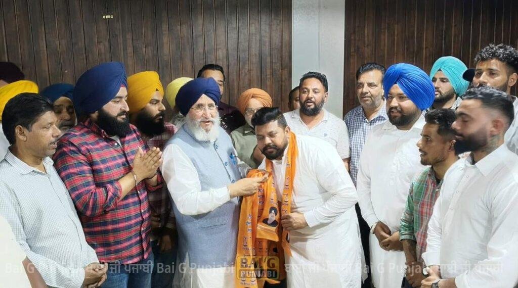 ਰੋਪੜ ਵਿਖੇ ਸੁਨੀਲ ਪੌਲ ਕਾਲਾ ਆਪਣੇ ਸਾਥੀਆਂ ਸਮੇਤ ਸ਼੍ਰੋਮਣੀ ਅਕਾਲੀ ਦਲ ਵਿੱਚ ਸ਼ਾਮਲ ਹੋ ਗਏ 1002580519