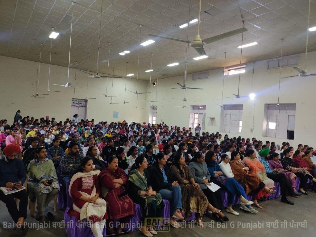 ਸਰਕਾਰੀ ਕਾਲਜ ਰੋਪੜ ਵਿਖੇ ਇਰਾਨ-ਇਜ਼ਰਾਇਲ ਵਿਚਕਾਰ ਟਕਰਾਅ ਦੇ ਕਾਰਨ, ਸਿੱਟੇ ਅਤੇ ਭਾਰਤ ਉੱਤੇ ਇਸਦਾ ਪ੍ਰਭਾਵ ਸਬੰਧੀ ਸੈਮੀਨਾਰ 1002597565