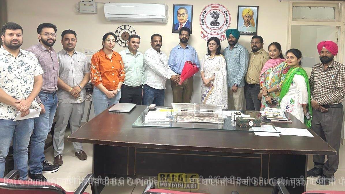 ਐੱਸ ਐੱਮ ਓ ਡਾ. ਰੁਪਿੰਦਰ ਸਿੰਘ ਗਿੱਲ ਦਾ ਅਹੁਦਾ ਸੰਭਾਲਣ ‘ਤੇ ਸਵਾਗਤ ਕੀਤਾ 1000465982