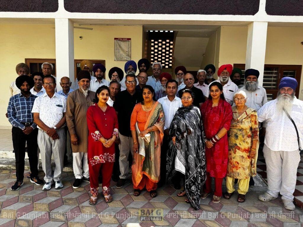 ਬਜ਼ੁਰਗਾਂ ਦੇ ‘ਆਪਣਾ ਘਰ ‘ਚ ਅਪ੍ਰੈਲ ਮਹੀਨੇ ਜਨਮੇਂ 7 ਪੱਕੇ ਵਸਨੀਕਾ ਅਤੇ ਟਰੱਸਟੀਆਂ ਦੇ ਸਾਂਝੇ ਤੌਰ ਜਨਮ ਦਿਨ ਮਨਾਏ 1000466432