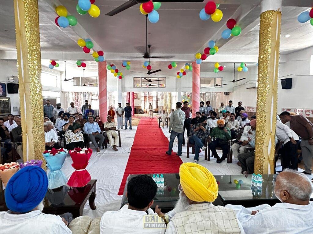 ਕੈਬਨਿਟ ਮੰਤਰੀ ਗੁਰਮੀਤ ਖੁੱਡੀਆਂ ਨੇ ਰਾਜ ਪੱਧਰੀ ਮੂੰਹ-ਖੁਰ ਟੀਕਾਕਰਨ ਮੁਹਿੰਮ ਦੀ ਸ਼ੁਰੂਆਤ ਗੋਪਾਲ ਗਊਸ਼ਾਲਾ ਤੋਂ ਕੀਤੀ 1000466577