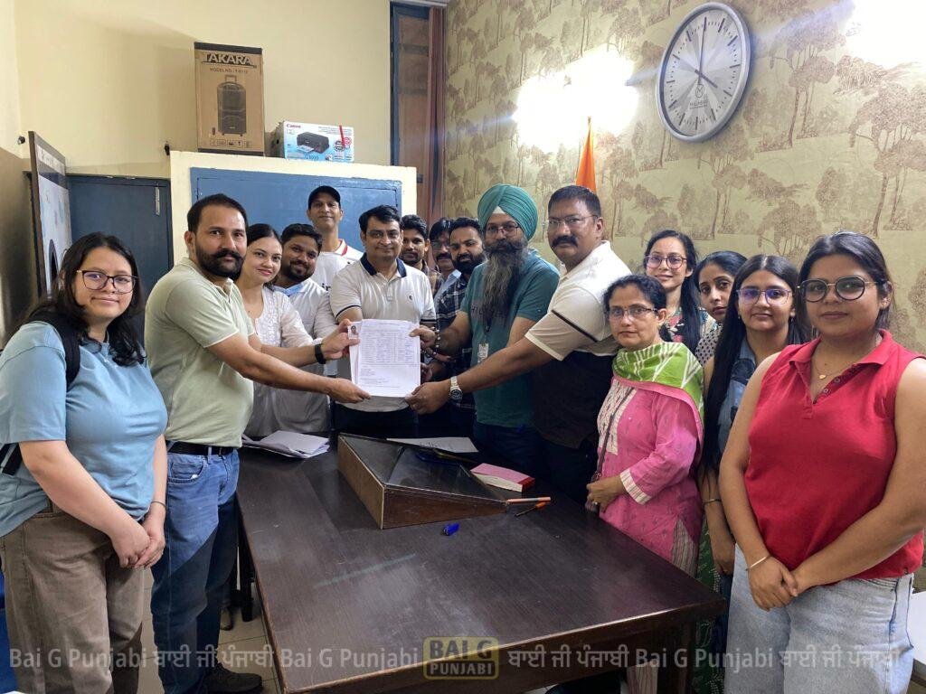 PGINWA ਚੋਣਾਂ: PGIMER ਵਿੱਚ ਚੋਣਾਂ ਦਾ ਮਾਹੌਲ ਗਰਮਾਇਆ, ਨਰਸਿੰਗ ਸਟਾਫ ਦੇ ਹਿੱਤਾਂ ਲਈ 'ਮਜ਼ਬੂਤ ਪੈਨਲ' ਨੇ ਨਾਮਜ਼ਦਗੀ ਭਰੀ 1002735601