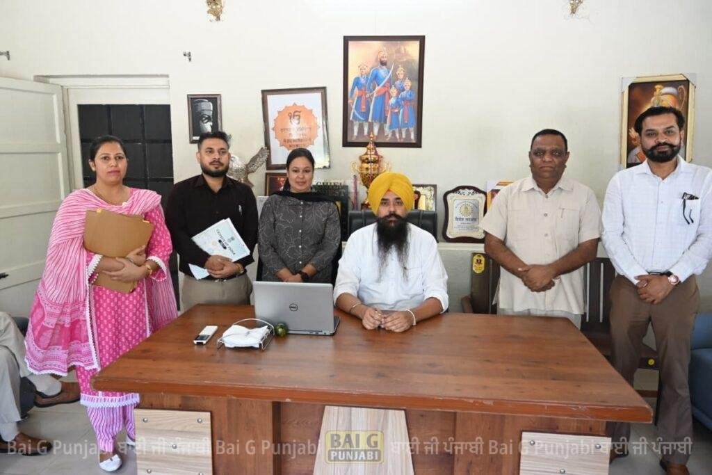 ਜਨਗਣਨਾ-2027 ਲਈ ਸਵੈ-ਗਣਨਾ ਦੀ ਸ਼ੁਰੂਆਤ ਐਮਪੀ ਮਲਵਿੰਦਰ ਕੰਗ ਨੇ ਡਿਜੀਟਲ ਮੋਡ ਰਾਹੀਂ ਕੀਤੀ 1002764068