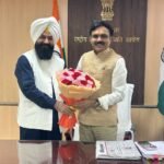 ਜਨਗਣਨਾ 2027 ਲਈ ਤਿਆਰ ਫ਼ਾਰਮ ਵਿਚ ਅਨੂਸੂਚਿਤ ਜਾਤੀਆਂ ਦੇ ਲੋਕਾਂ ਲਈ ਮਨਾਹੀ ਵਾਲੇ ਸ਼ਬਦ ਵਰਤਣ ਦੇ ਮਾਮਲੇ ਵਿਚ ਜਸਵੀਰ ਸਿੰਘ ਗੜ੍ਹੀ ਵਲੋਂ ਰਾਸ਼ਟਰੀ ਅਨੁਸੂਚਿਤ ਜਾਤੀਆਂ ਕਮਿਸ਼ਨ ਦੇ ਚੇਅਰਮੈਨ ਨਾਲ ਮੁਲਾਕਾਤ 1000468614