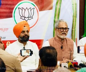 ਰੂਪਨਗਰ ਵਿਖੇ ਪ੍ਰੈਸ ਕਾਨਫਰੰਸ ਦੌਰਾਨ ਸ਼੍ਰੀ ਅਨੀਸ਼ ਸਦਾਨਾ ਨੇ 14 ਮਾਰਚ ਨੂੰ ਮੋਗਾ ਵਿੱਚ ਹੋਣ ਵਾਲੀ ਪੰਜਾਬ ਬਚਾਓ ਭਾਜਪਾ ਲਿਆਓ  ਰੈਲੀ ਬਾਰੇ ਦਿੱਤੀ ਜਾਣਕਾਰੀ