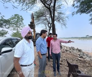 ਹੜ੍ਹ ਰੋਕੂ ਪ੍ਰਬੰਧਾਂ ਦਾ ਜਾਇਜ਼ਾ ਲੈਣ ਲਈ ਡਿਪਟੀ ਕਮਿਸ਼ਨਰ ਨੇ ਦਾਊਦਪੁਰ ਅਤੇ ਫੱਸੇ ਬੰਨਾ ਦਾ ਕੀਤਾ ਦੌਰਾ